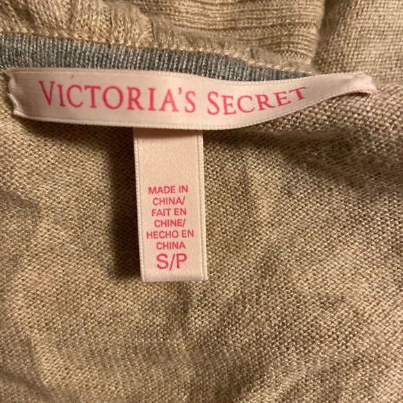 Victoria’s Secret Sweater dress size small! - Picture 4 of 4